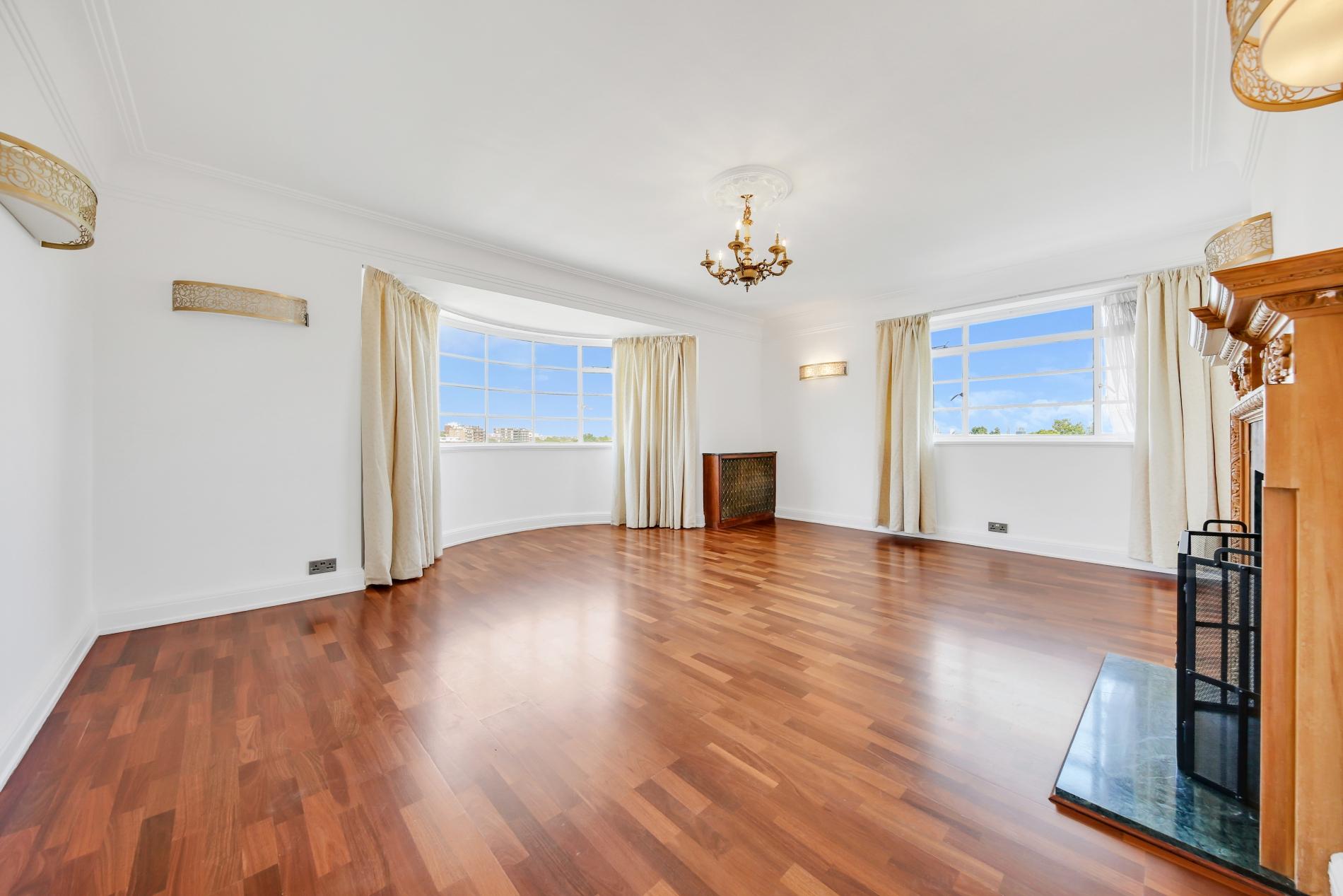 North Gate, Prince Albert Road